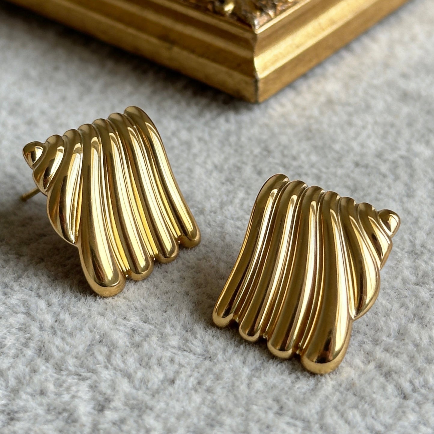 Textured Wave Stud Earrings