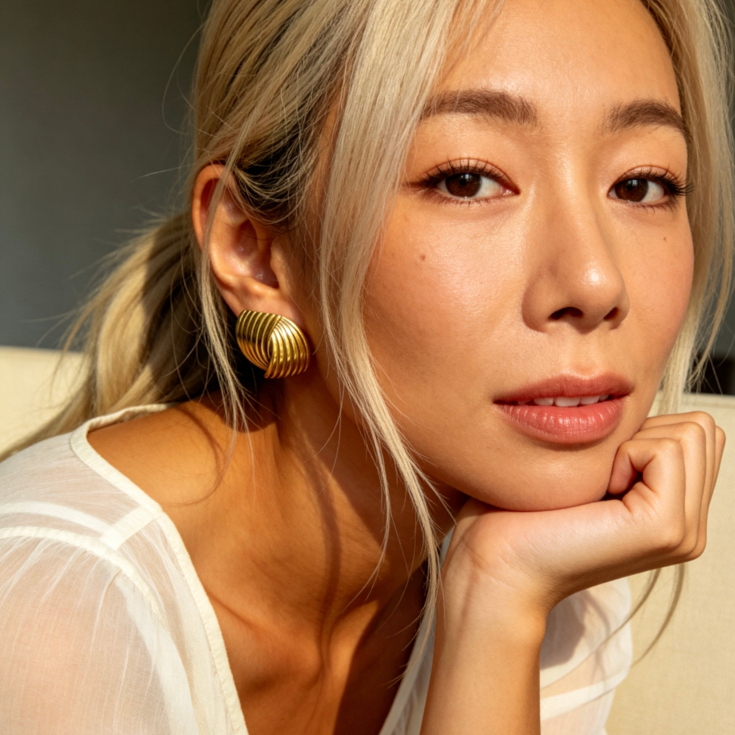 Curved Ribbed Stud Earrings