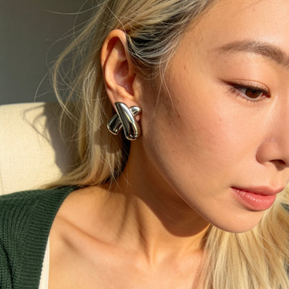 Abstract Curve Stud Earrings