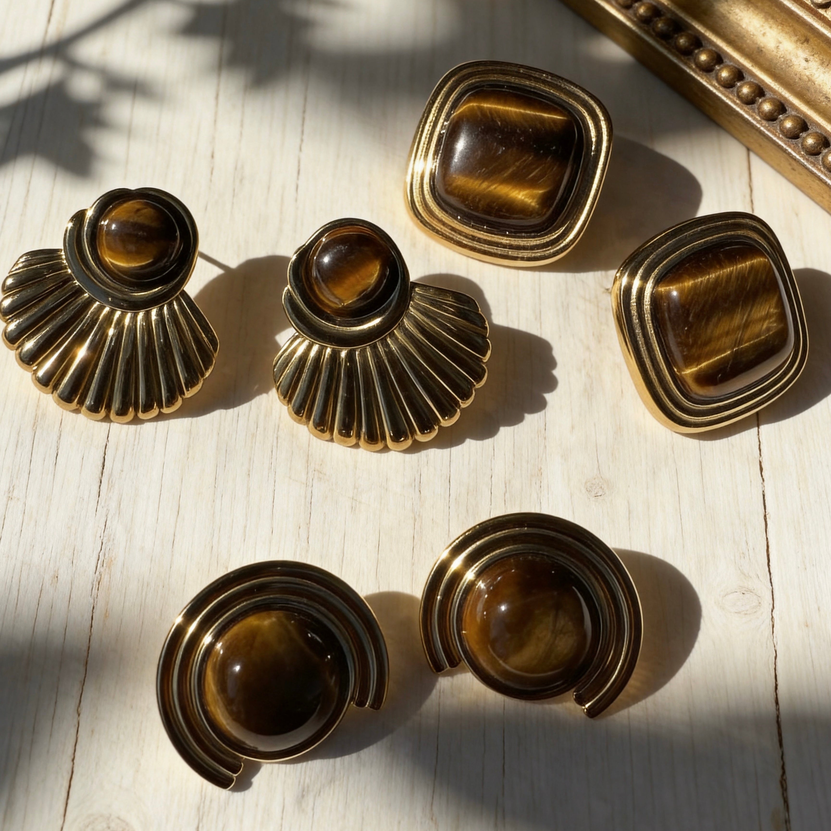 Tiger Eye Statement Series