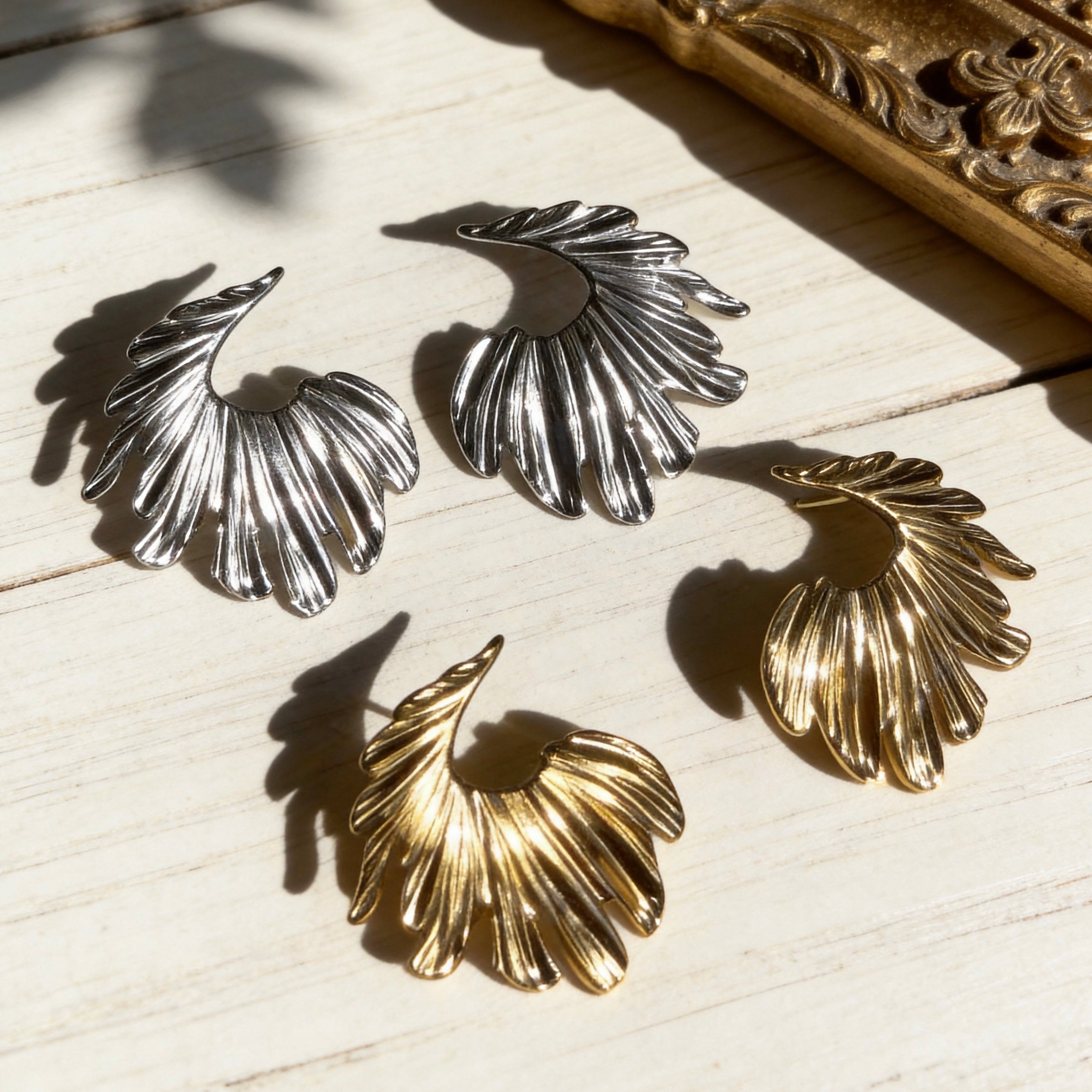 Feather Statement Series