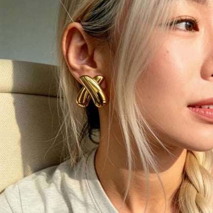 Abstract Curve Stud Earrings
